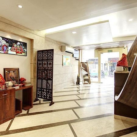 Hotel Neu Villa - Near Connaught Place & New Delhi Railway Station Neu-Delhi Exterior foto